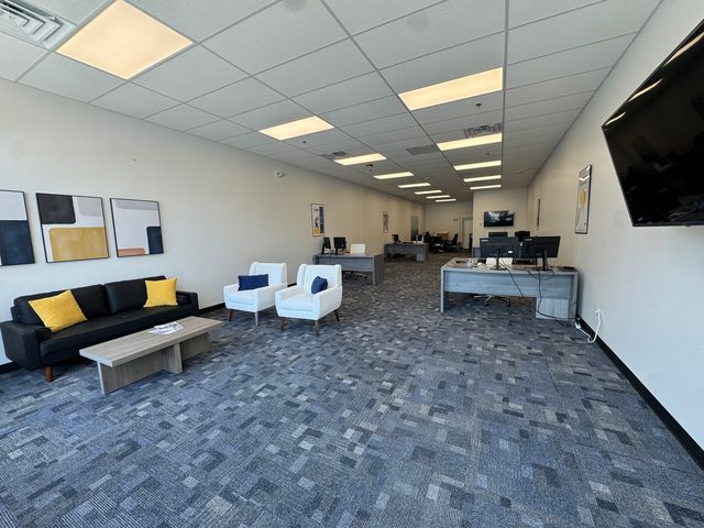 4583 State Route 71 Highway, Oswego, IL 60543