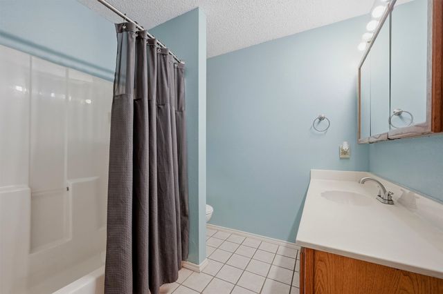 521 Mccraw Lane, Denison, TX 75021