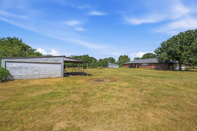 521 Mccraw Lane, Denison, TX 75021