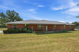 521 Mccraw Lane, Denison, TX 75021