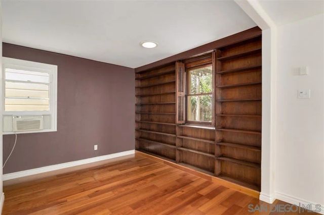 4965 Wightman St, San Diego, CA 92105