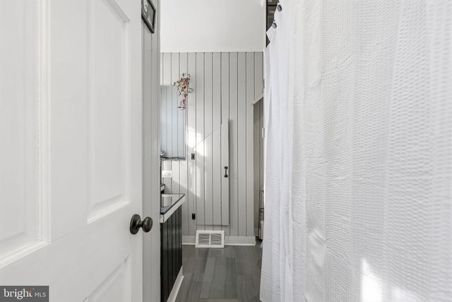 921--923 LYNDALE AVE, Trenton, NJ 08629