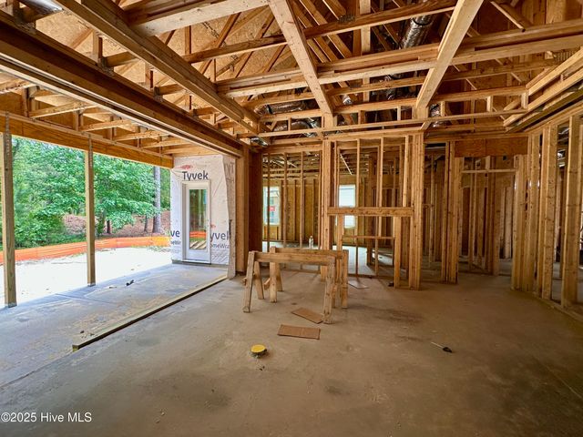 1462 Pinecroft Lane, Bolivia, NC 28422