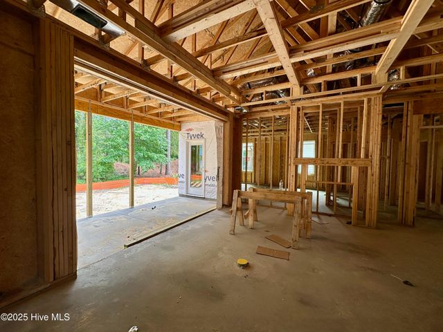 1462 Pinecroft Lane, Bolivia, NC 28422