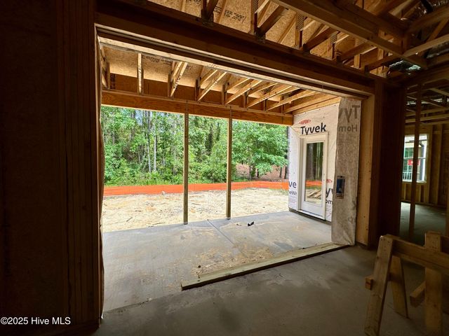 1462 Pinecroft Lane, Bolivia, NC 28422