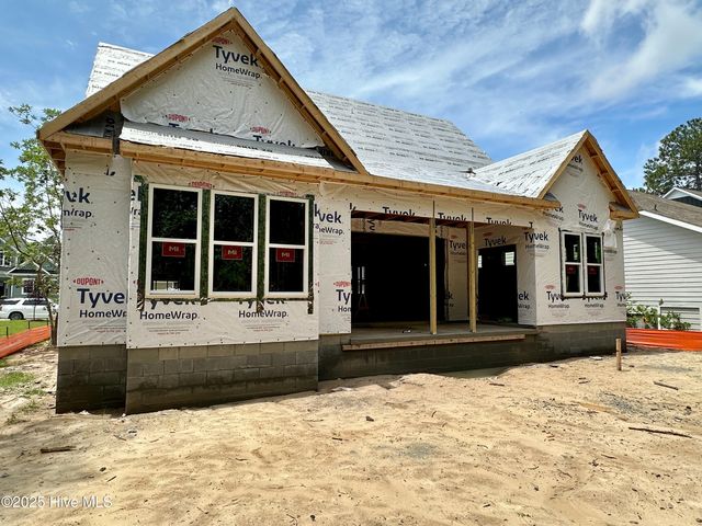 1462 Pinecroft Lane, Bolivia, NC 28422