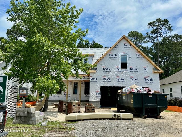 1462 Pinecroft Lane, Bolivia, NC 28422