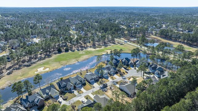 1462 Pinecroft Lane, Bolivia, NC 28422