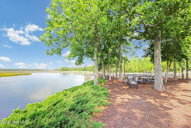 1462 Pinecroft Lane, Bolivia, NC 28422