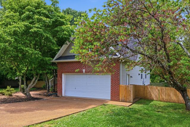 3403 McGee Cv, Thompsons Station, TN 37179