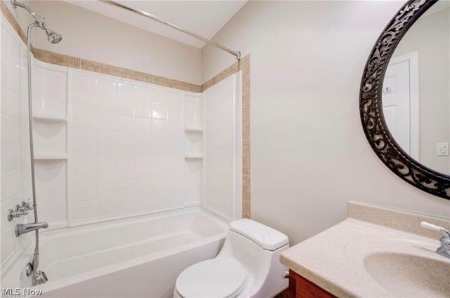 32663 Jefferson Drive 63, Solon, OH 44139