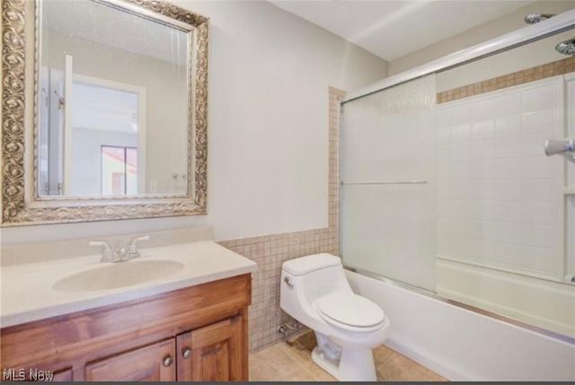 32663 Jefferson Drive 63, Solon, OH 44139