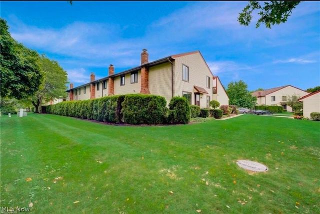 32663 Jefferson Drive 63, Solon, OH 44139