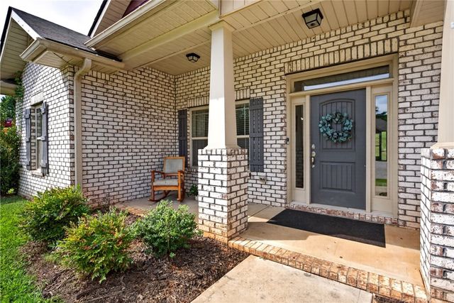 515 Dragonfly Court, Roebuck, SC 29376