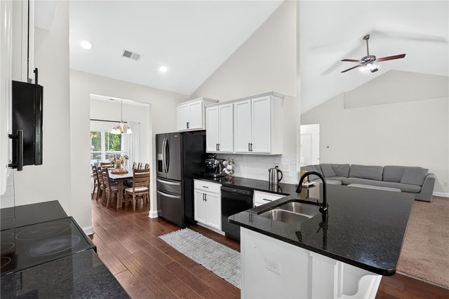 515 Dragonfly Court, Roebuck, SC 29376