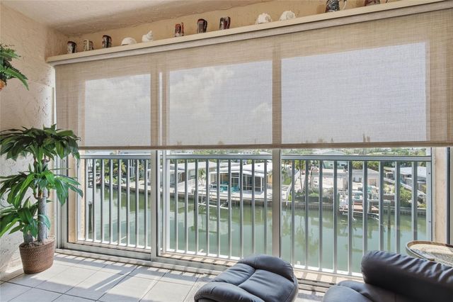 175 116TH AVENUE 206, Treasure Island, FL 33706