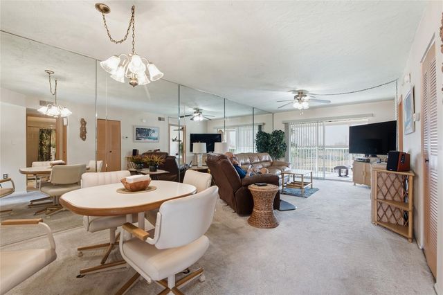 175 116TH AVENUE 206, Treasure Island, FL 33706