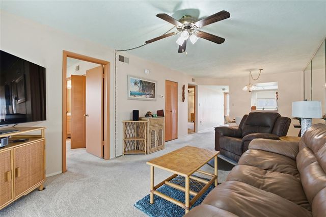 175 116TH AVENUE 206, Treasure Island, FL 33706