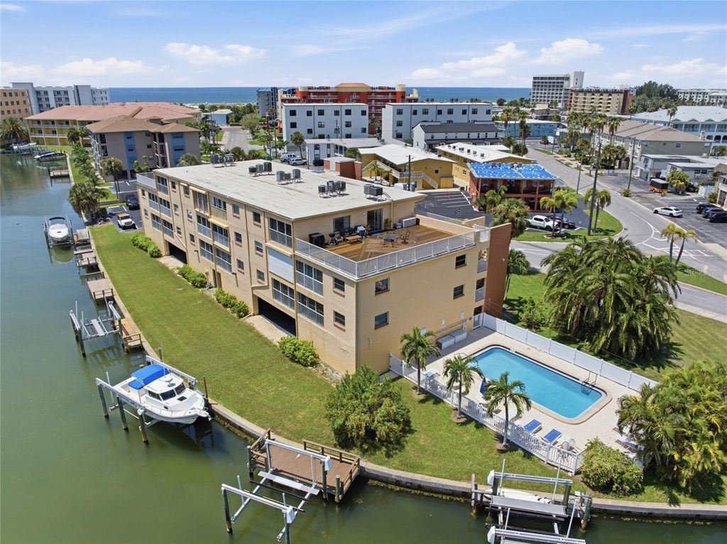 175 116TH AVENUE 206, Treasure Island, FL 33706