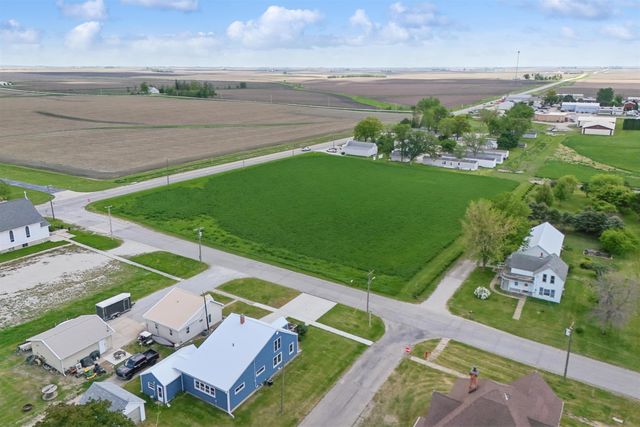 401 Hwy 21, Dysart, IA 52224