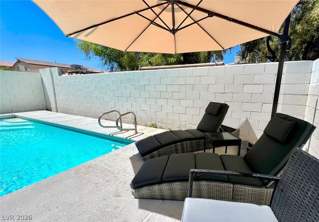 7716 Sparkle Avenue, Las Vegas, NV 89145