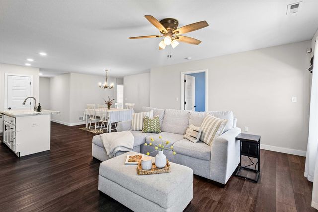 3425 TORINO LN, Columbia, MO 65202