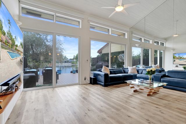 1122 NW 79th Drive, Plantation, FL 33322