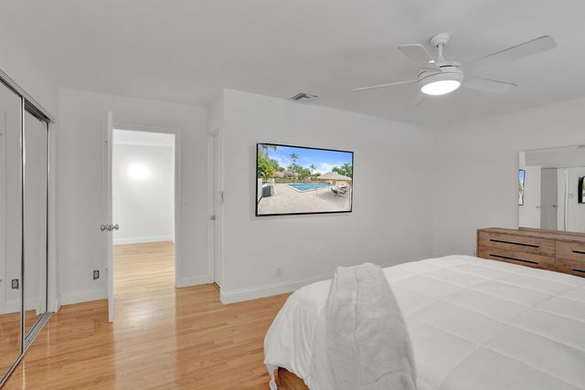 1122 NW 79th Drive, Plantation, FL 33322