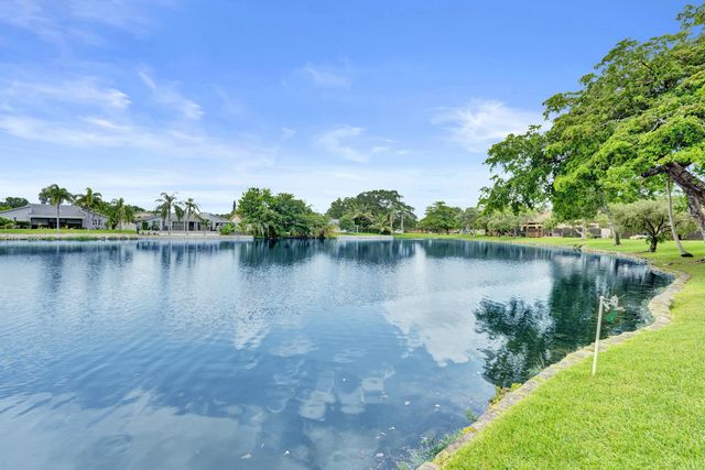 1122 NW 79th Drive, Plantation, FL 33322