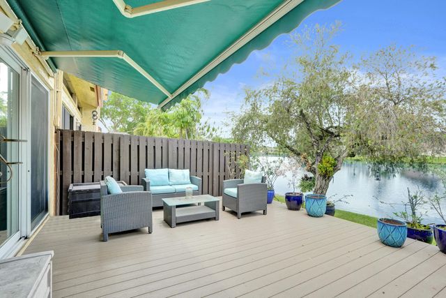 1122 NW 79th Drive, Plantation, FL 33322