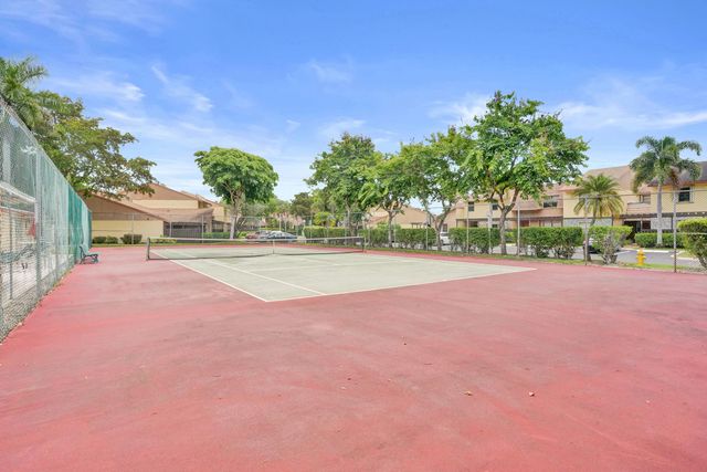 1122 NW 79th Drive, Plantation, FL 33322