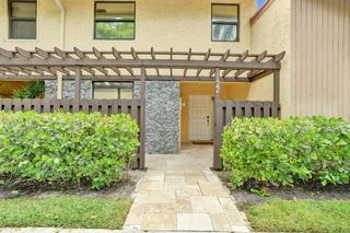 1122 NW 79th Drive, Plantation, FL 33322