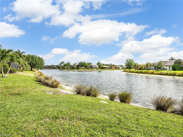 14484 Jekyll Island CT, Naples, FL 34119