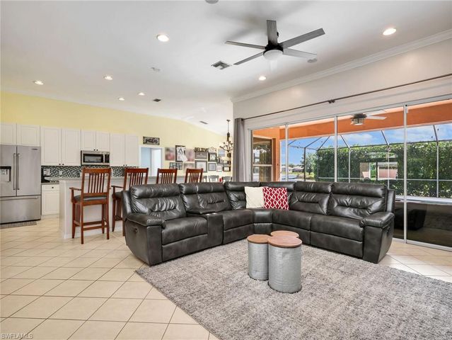 14484 Jekyll Island CT, Naples, FL 34119