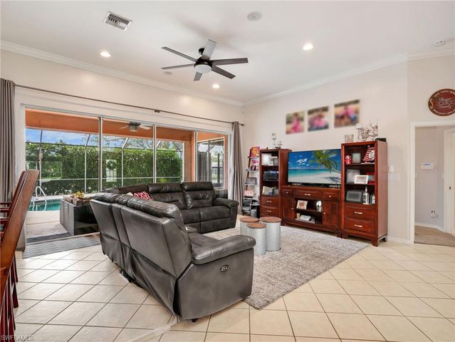 14484 Jekyll Island CT, Naples, FL 34119