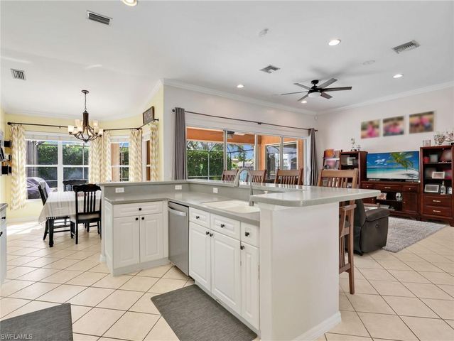 14484 Jekyll Island CT, Naples, FL 34119