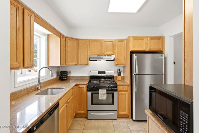 30 Almond Drive, Toms River, NJ 08753