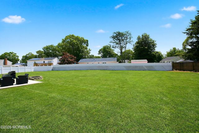 30 Almond Drive, Toms River, NJ 08753