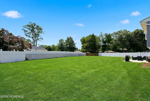 30 Almond Drive, Toms River, NJ 08753