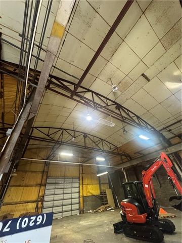 118 S Locust Street, Pittsburg, KS 66762