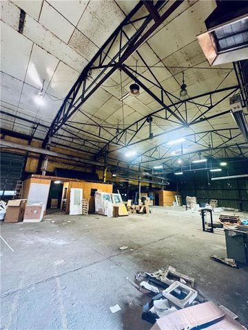 118 S Locust Street, Pittsburg, KS 66762