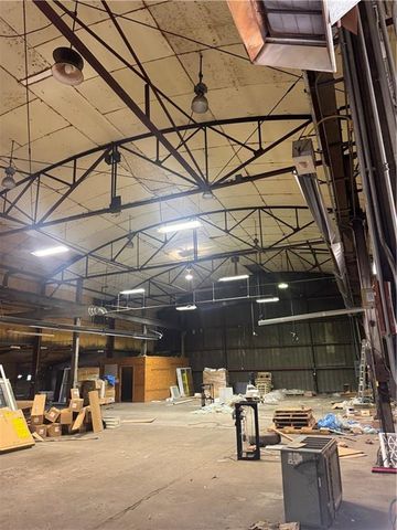 118 S Locust Street, Pittsburg, KS 66762