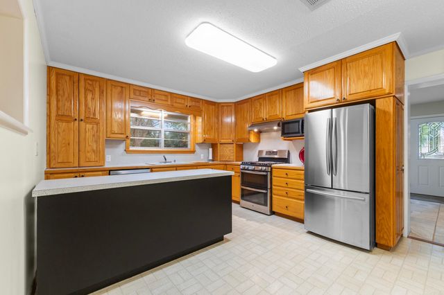 91 E Main Street, Greenbrier, AR 72058