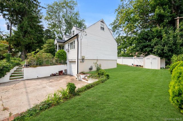 257 Schenck Avenue, Great Neck, NY 11021