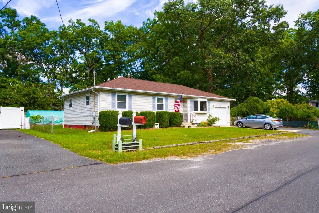 228 CURTIN AVE, BROWNS MILLS, NJ 08015 — photo 3