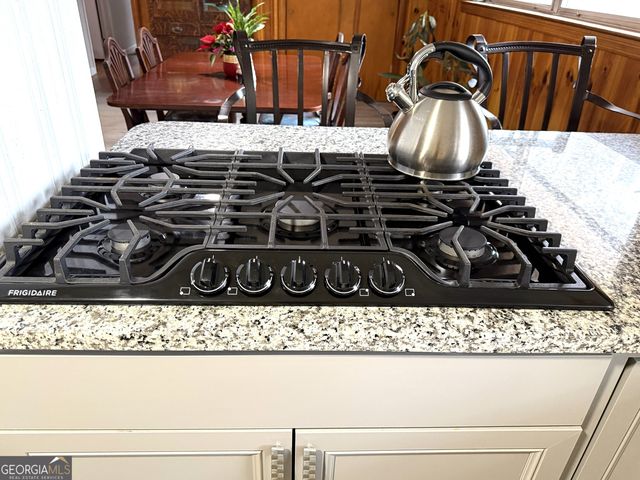 122 Parkwood Drive, Elberton, GA 30635