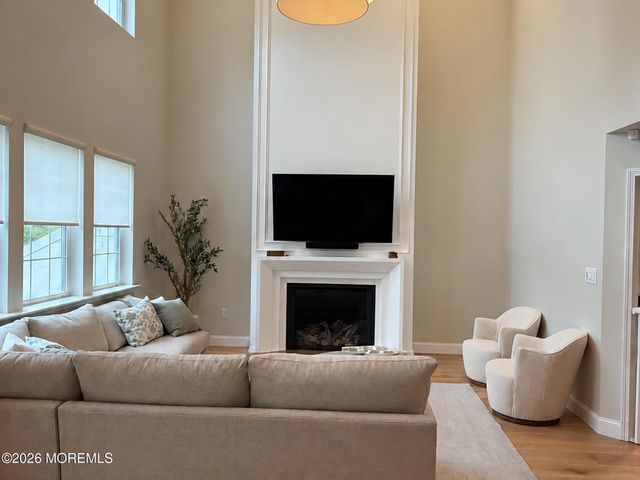 32 Baltusrol Drive, Manalapan, NJ 07726