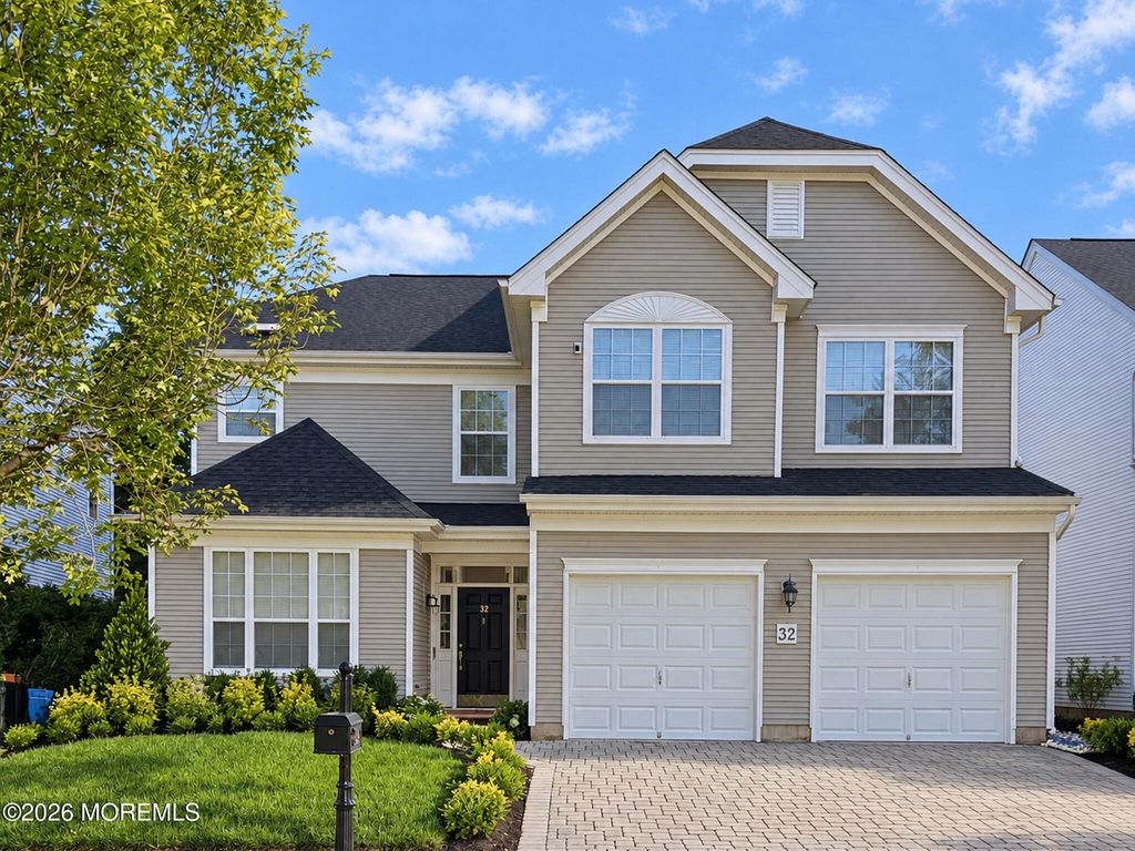 32 Baltusrol Drive, Manalapan, NJ 07726