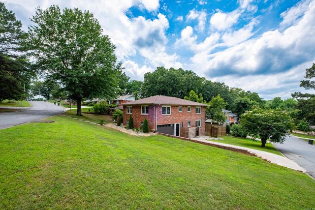 316 N Plaza Drive, Little Rock, AR 72205