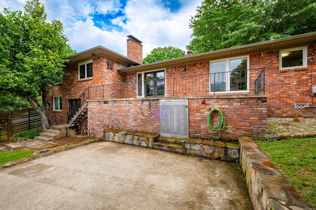316 N Plaza Drive, Little Rock, AR 72205